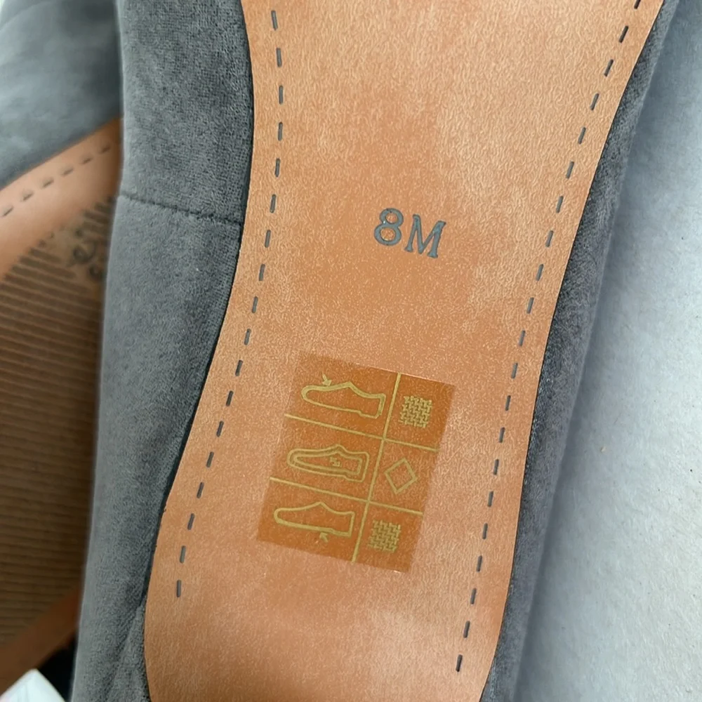 J. Renee Idrease Pump Gray Suede size 8 - Picture 10 of 13